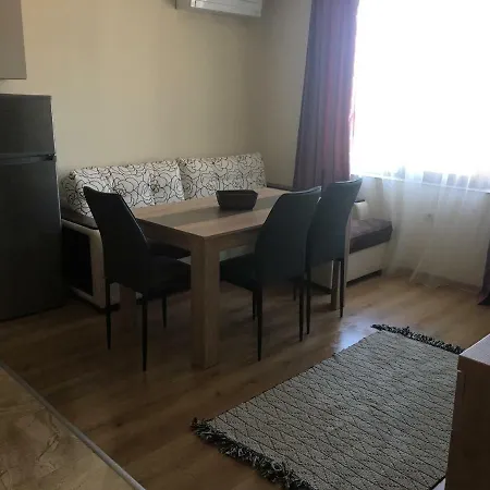 Апартамент “Рая” Apartamento